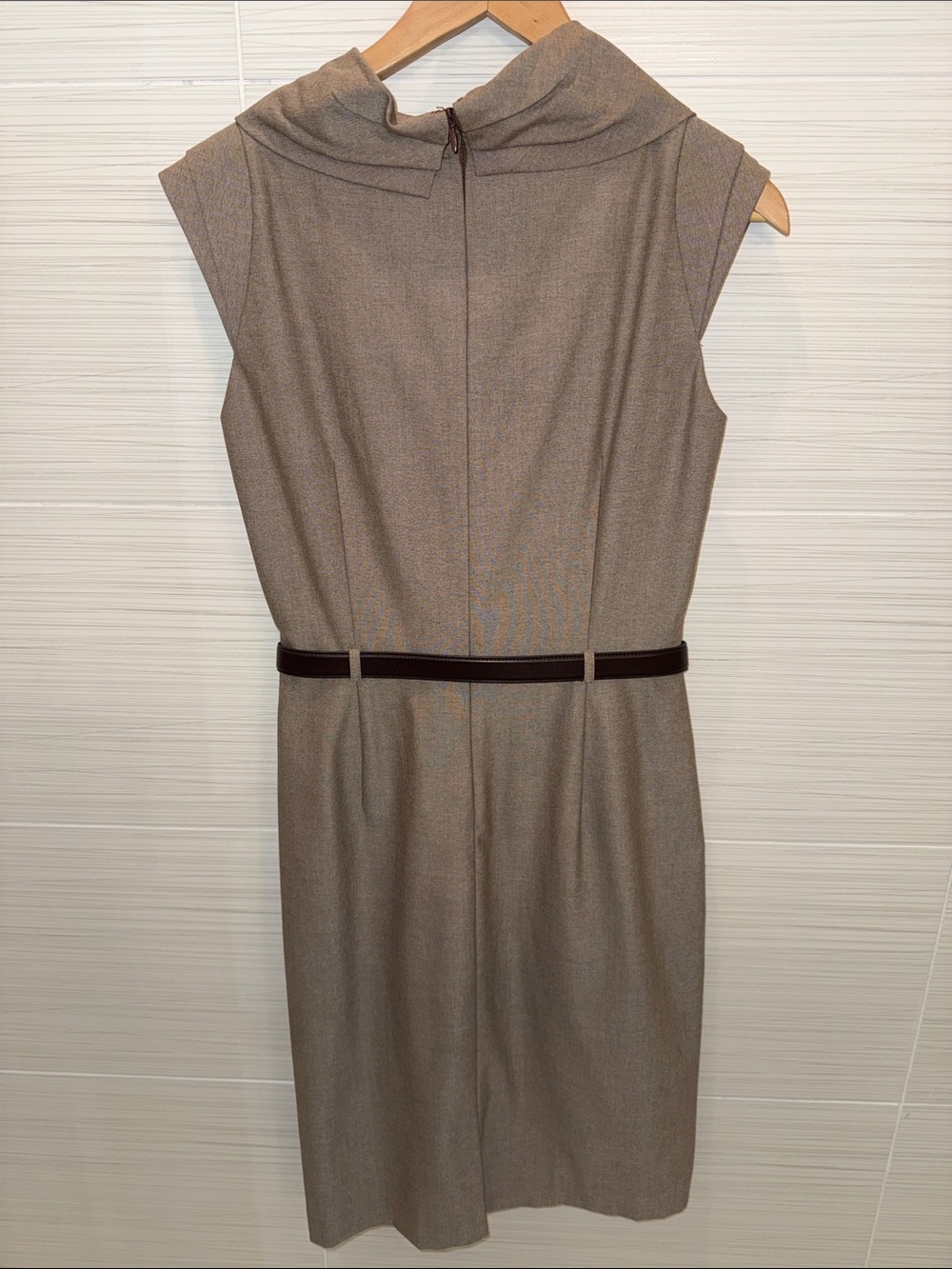 Always Chic! - Picture 2 of 10